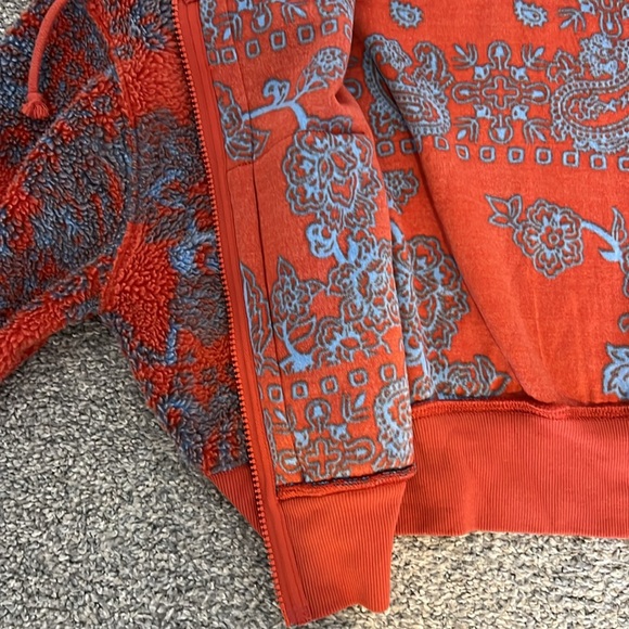 Women’s Urban Outfitters Zip Up Fleece Hooded Sweatshirt. - Picture 10 of 10